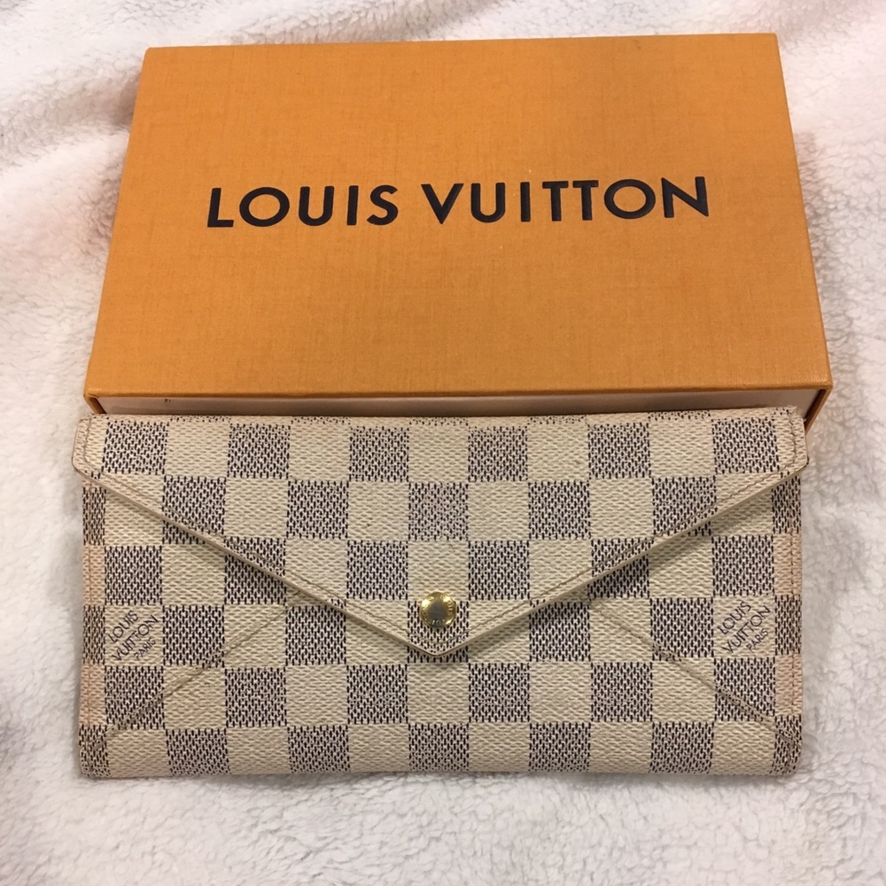 Preloved Louis Vuitton azur origami wallet